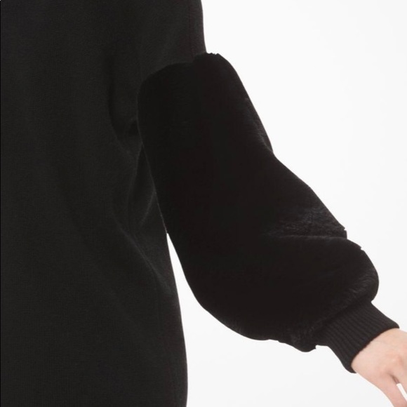 Michael Kors Black sweater dress with faux fur sleeves - Picture 2 of 2